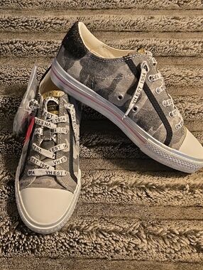 NEW Vintage Havana Sneakers